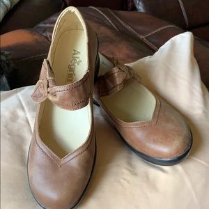 Algeria, maryjane’s, Size 10, Heels 2 & 1/4 in